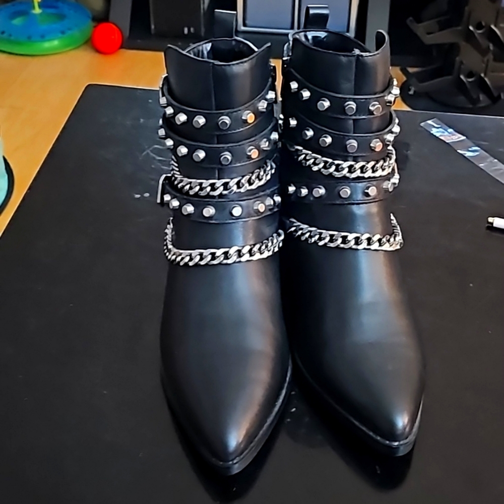 Buffalo Genuine Leather Biker Booties 38 Black